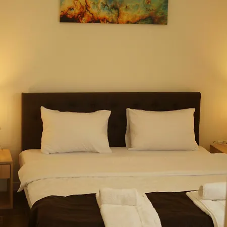 Hotel A-minis